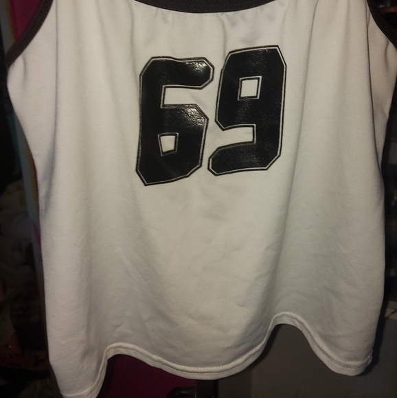 69 spaghetti strap crop top - Picture 3 of 4